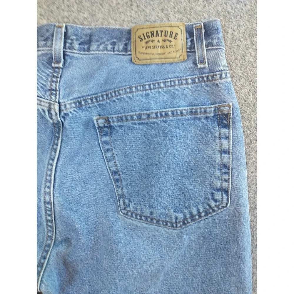 Signature Levi Strauss & Co Mens 36x27 Regular Fit Light Wash Blue Jeans Cotton